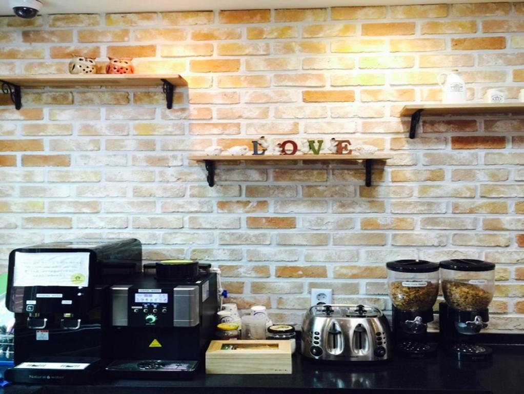 24 Guesthouse Myeongdong Avenue Seoul Exterior photo