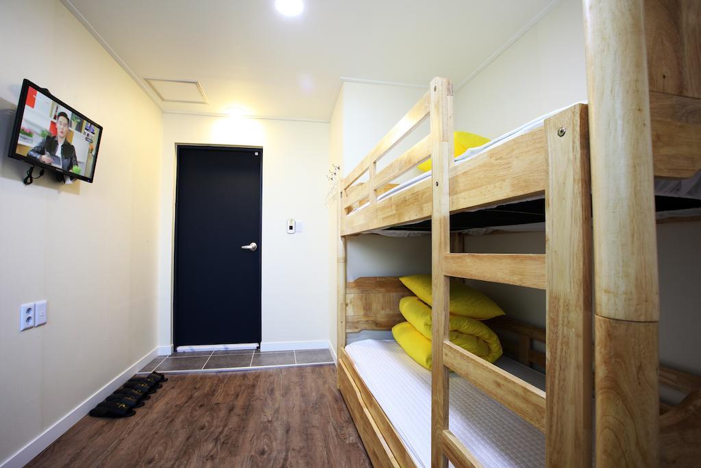 24 Guesthouse Myeongdong Avenue Seoul Exterior photo
